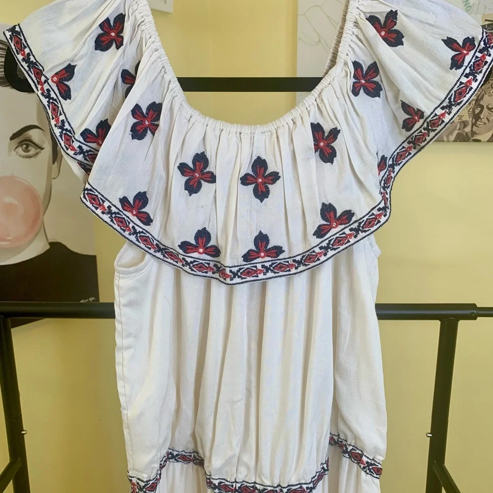 💫HP‼️💫 NWT RAGA (Anthropologie) Off-Shoulder Embroidered Jumpsuit in Ivory, Med - Picture 9 of 9